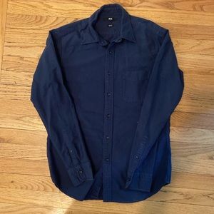 Uniqlo Men’s Navy Blue Fitted Dress Shirt